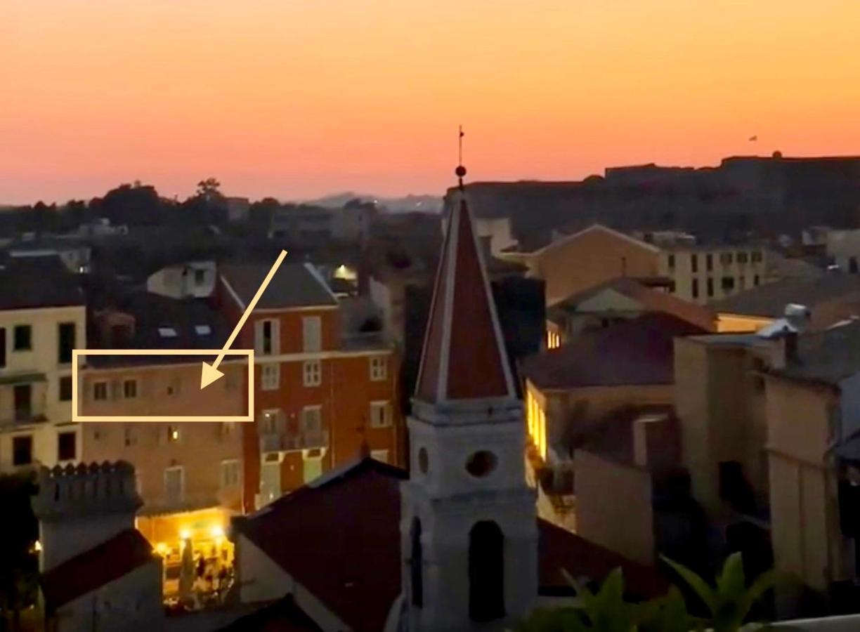 "San Giacomo Square Apt." In The Heart Of Old Town Corfu  Екстериор снимка