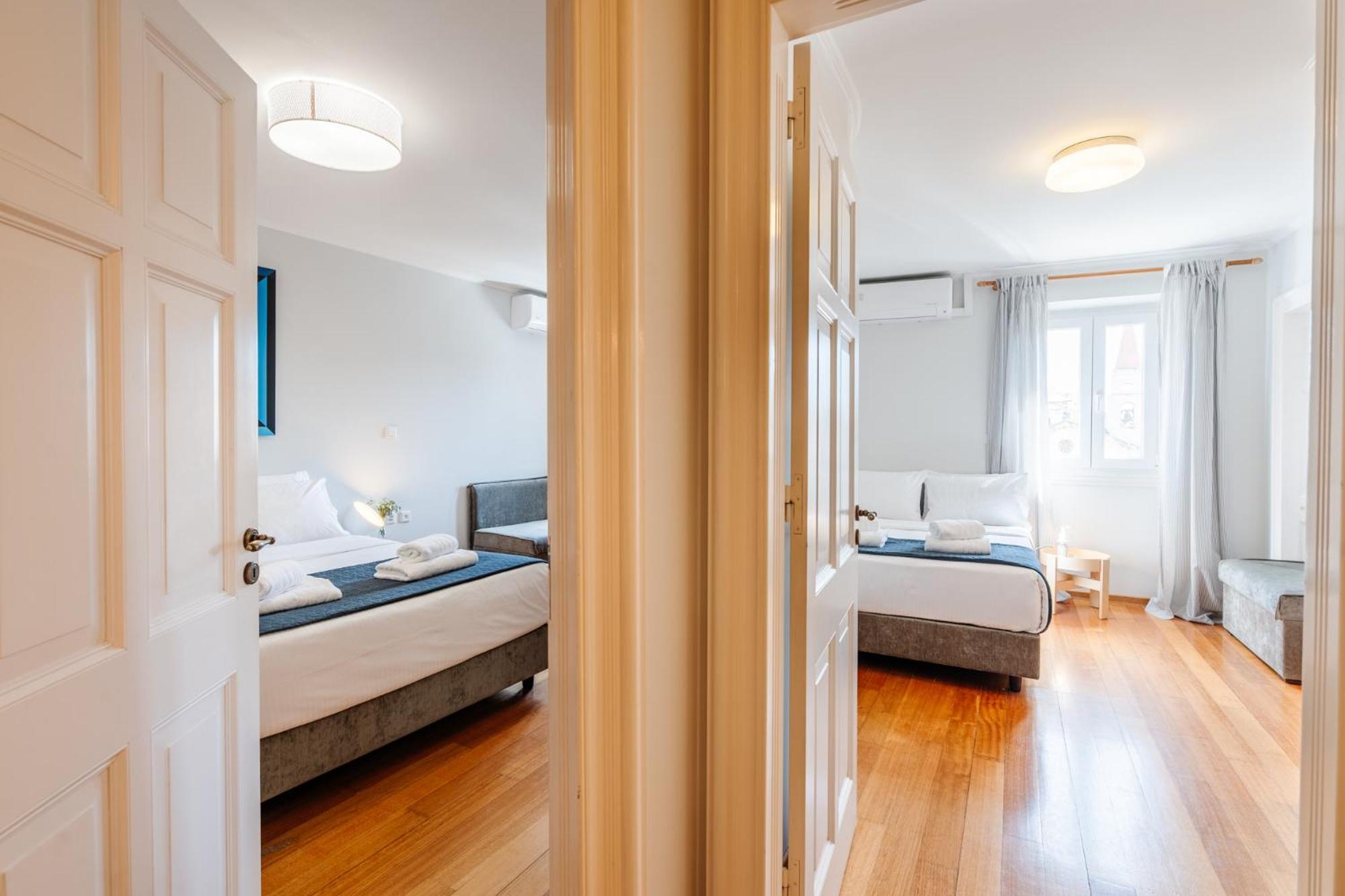 "San Giacomo Square Apt." In The Heart Of Old Town Corfu  Екстериор снимка