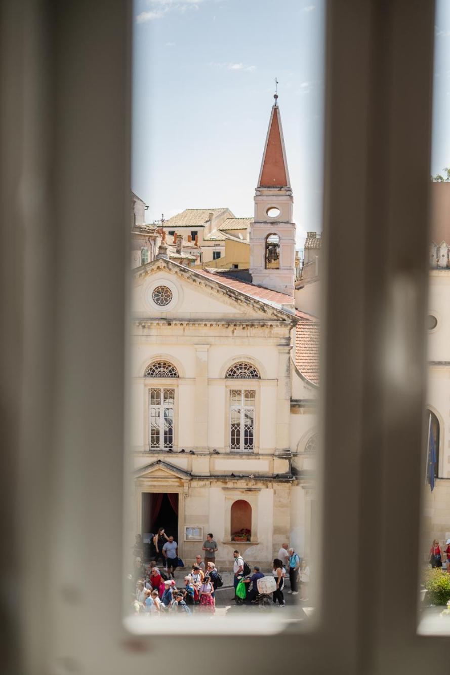 "San Giacomo Square Apt." In The Heart Of Old Town Corfu  Екстериор снимка