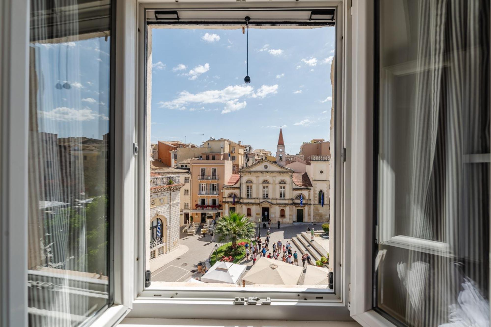 "San Giacomo Square Apt." In The Heart Of Old Town Corfu  Екстериор снимка
