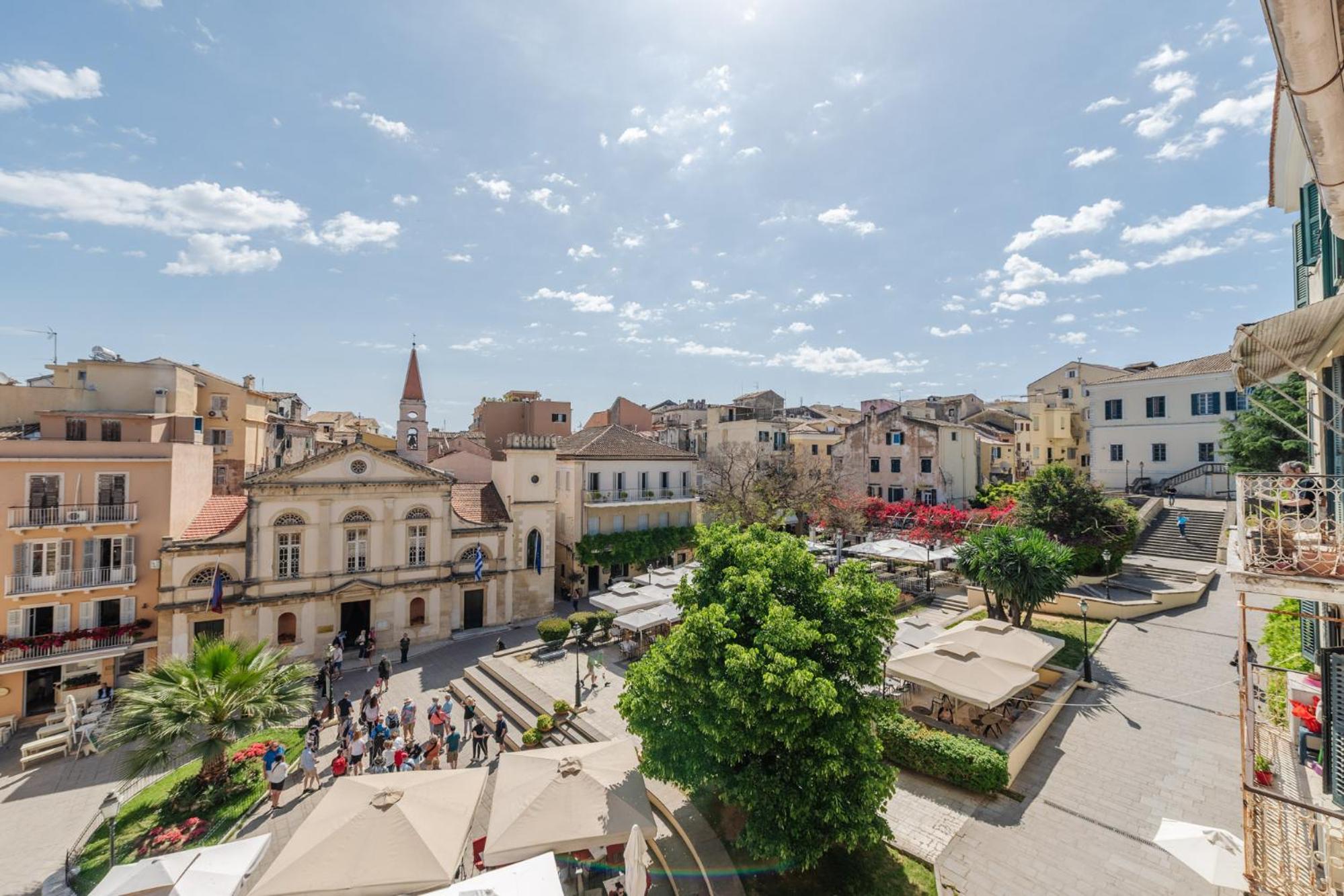 "San Giacomo Square Apt." In The Heart Of Old Town Corfu  Екстериор снимка