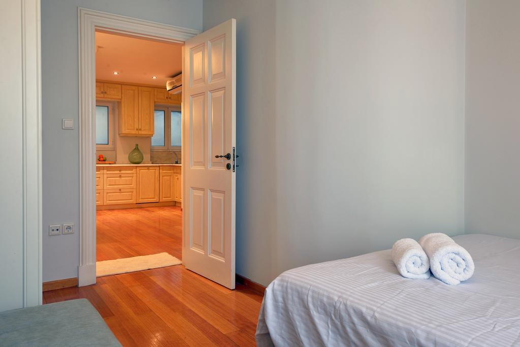 "San Giacomo Square Apt." In The Heart Of Old Town Corfu  Екстериор снимка